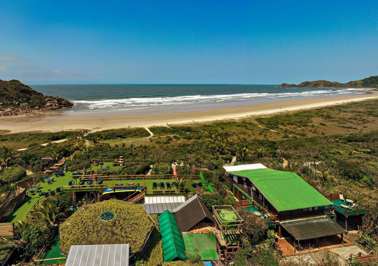Grajagan Surf Resort Илья-ду-Мел Экстерьер фото