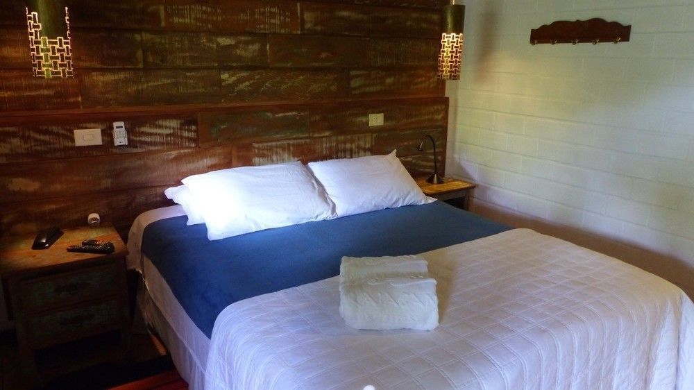 Grajagan Surf Resort Илья-ду-Мел Экстерьер фото